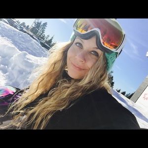 Meet your Posher, Karin